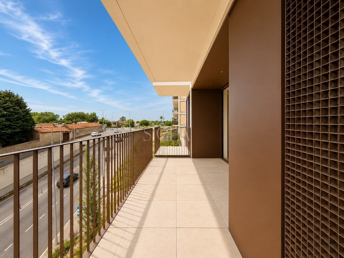 Apartment in Santa Marinha e Sao Pedro da Afurada, Porto District, Portugal 3 - 17694283