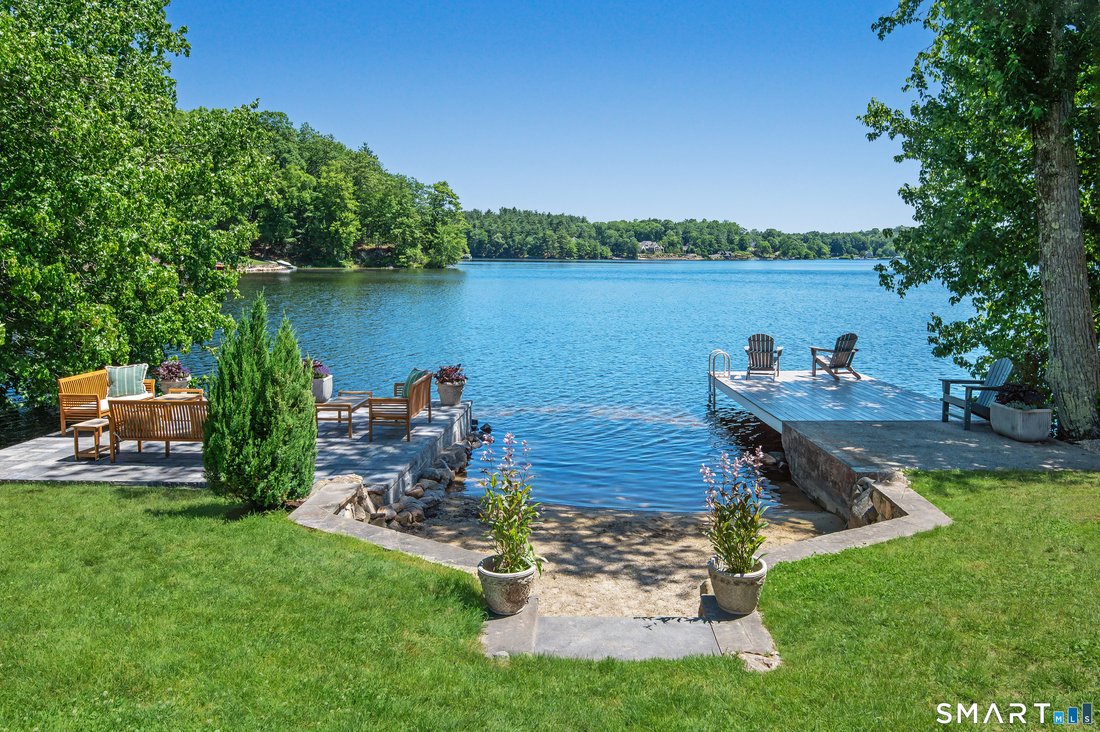 Condo in Woodbury, Connecticut, United States 2 - 18229676