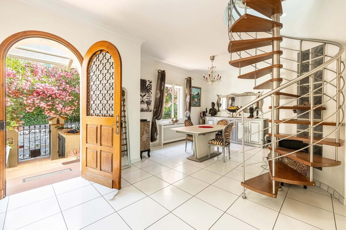 House in Nice, Provence-Alpes-Côte d'Azur, France 5 - 18227486