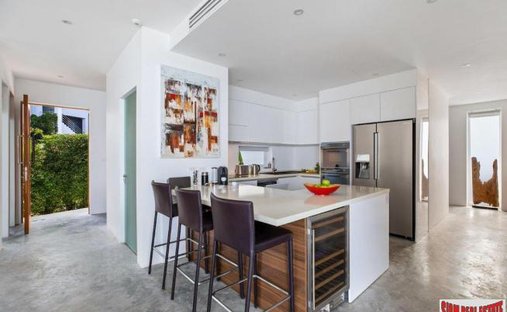 Villa in Surat Thani, Surat Thani, Thailand 1