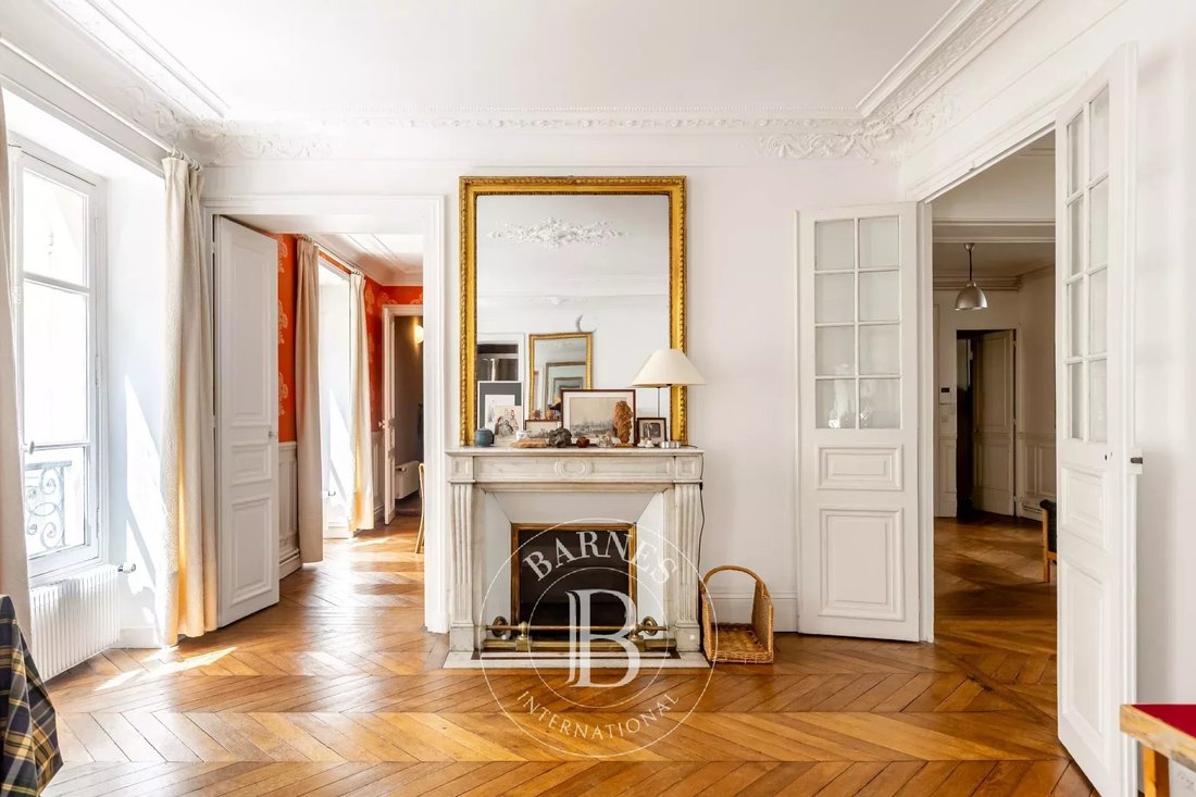 Apartment in Saint Philippe du Roule, Paris 8e Arrondissement, Paris 2 - 18227564