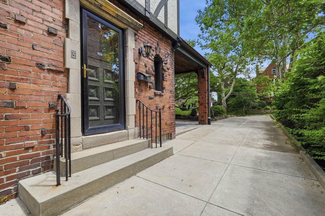 House in Pittsburgh, Pennsylvania, United States 5 - 18223710