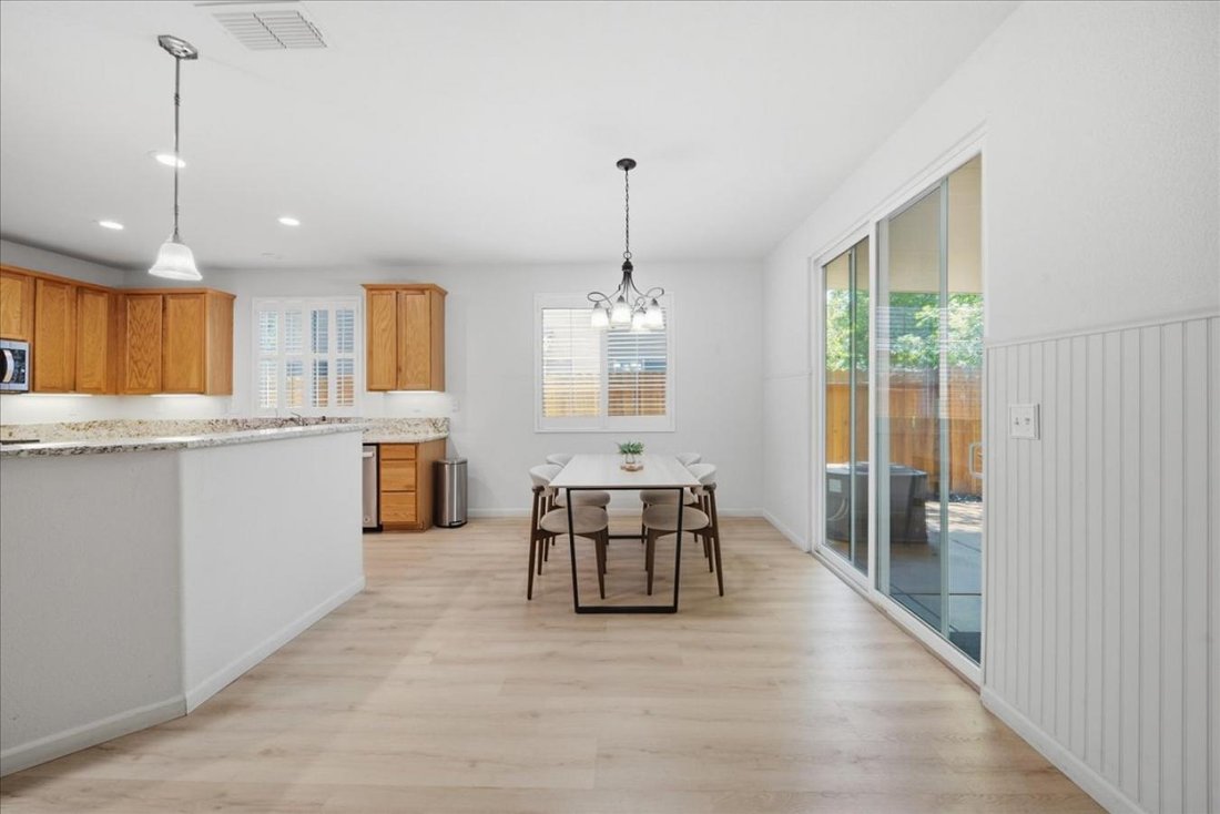 House in Olivehurst, California, United States 5 - 18230964