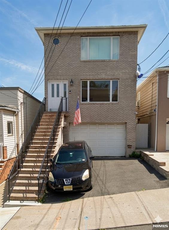 House in North Bergen, New Jersey, United States 1 - 18045367