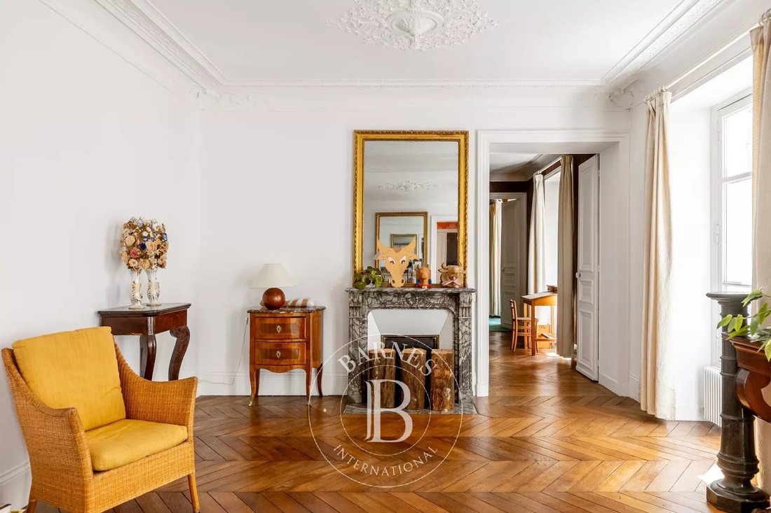 Apartment in Saint Philippe du Roule, Paris 8e Arrondissement, Paris 4 - 18227564