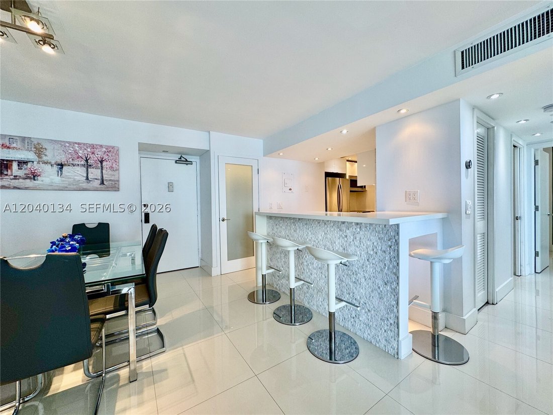 Condo in Miami, Florida, United States 3 - 18226381
