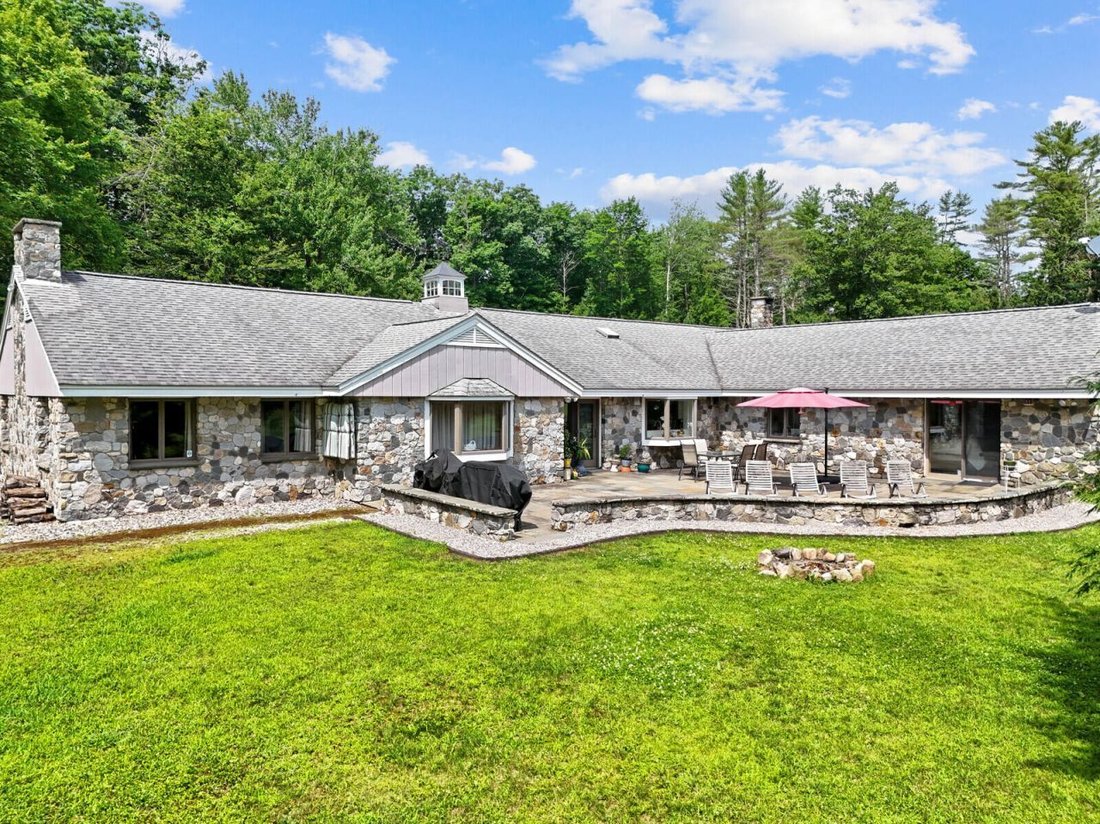 House in Wayne, Maine, United States 1 - 18229328