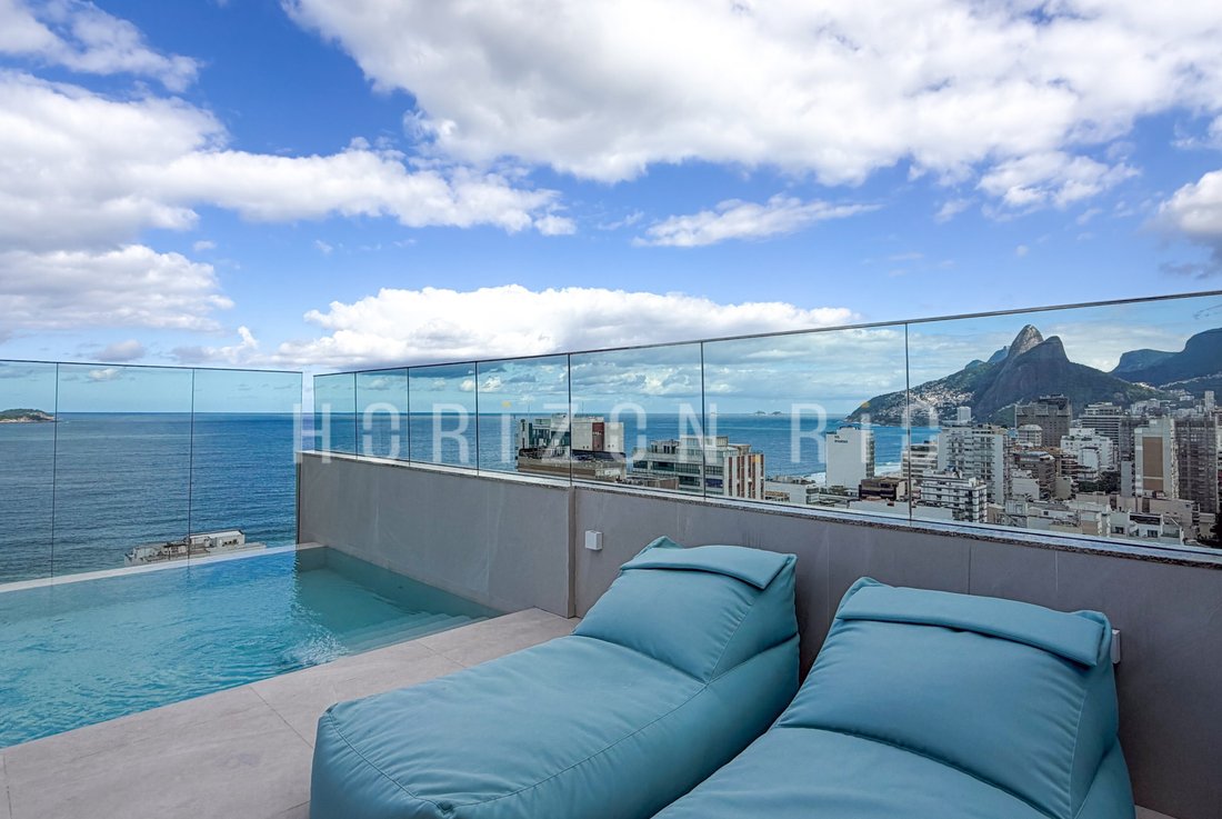 Apartment in Rio de Janeiro, State of Rio de Janeiro, Brazil 1 - 18224033