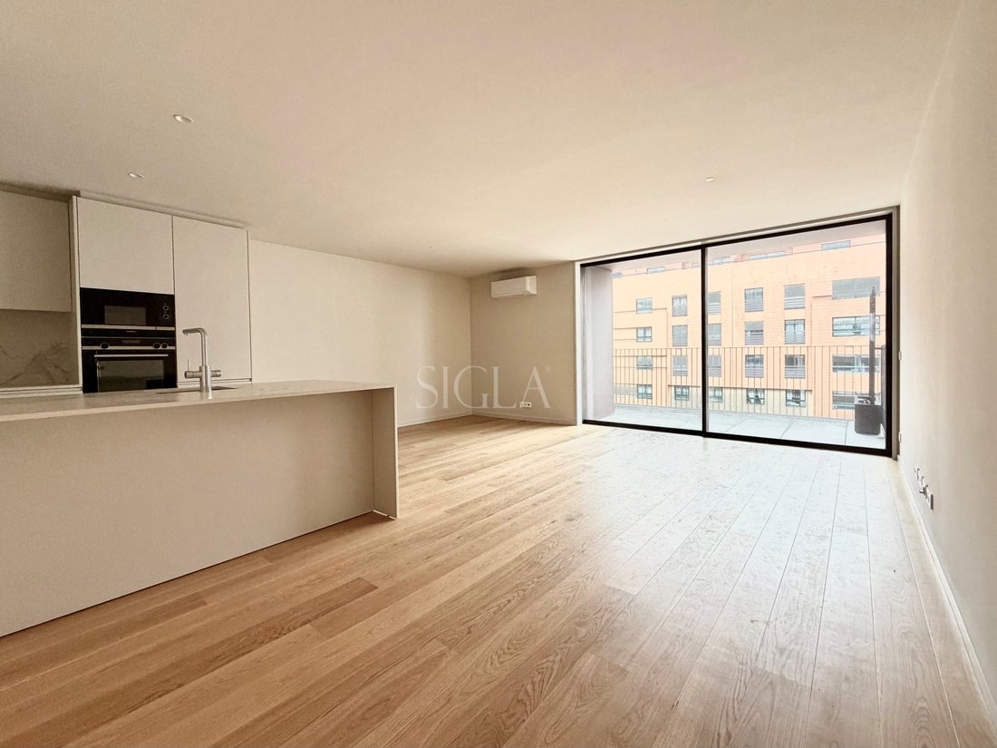 Apartment in Santa Marinha e Sao Pedro da Afurada, Porto District, Portugal 2 - 17694287