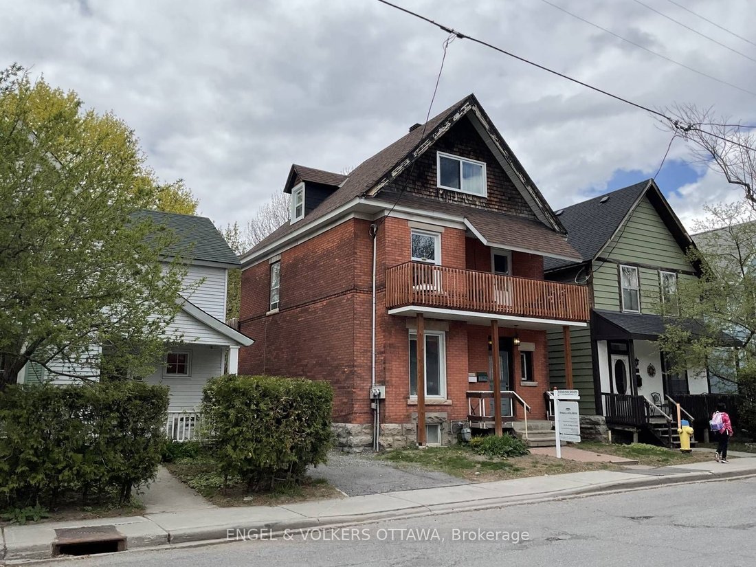 Apartment in Ottawa, Ontario, Canada 1 - 18230551