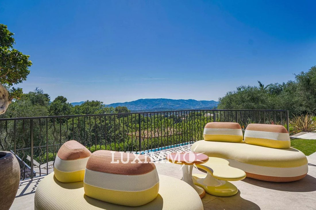 Villa in Collines, Le Cannet, France 3 - 18223934