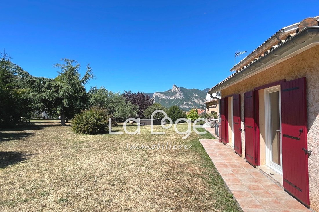 Villa in Curbans, Provence-Alpes-Côte d'Azur, France 2 - 18223765