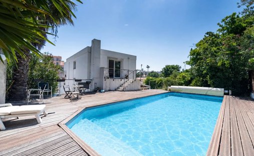 House in Carnot, Cannes, France 1