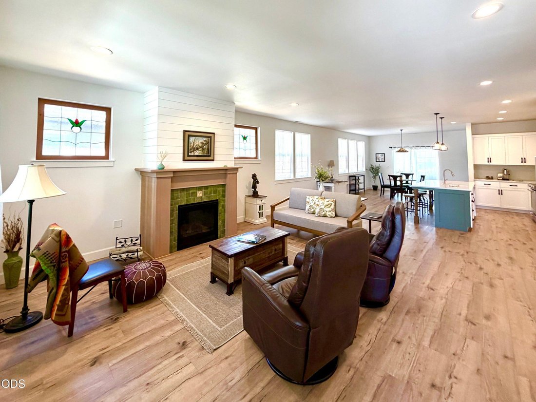 House in Sisters, Oregon, United States 1 - 17315408