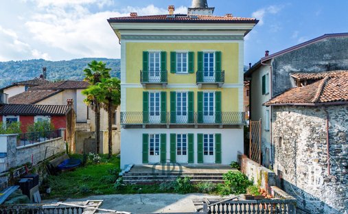 Villa in Stresa, Piedmont, Italy 1