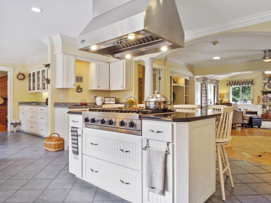 House in Wayne, Maine, United States 5 - 18228980