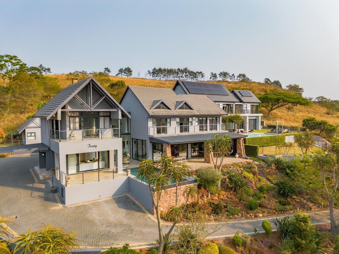 House in Waterfall, KwaZulu-Natal, South Africa 1 - 18225333