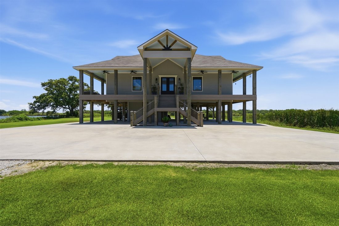 House in Port Arthur, Texas, United States 2 - 18223581