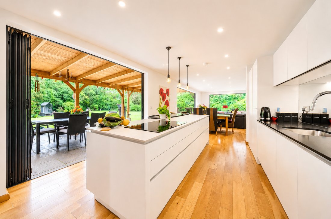 House in Calmore, England 2 - 18225322