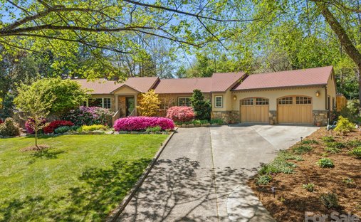 Maison à Asheville, Caroline du Nord, États-Unis 1