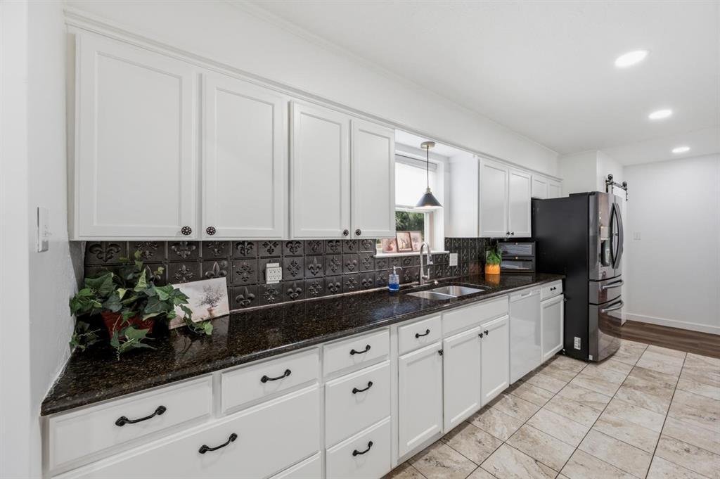 House in Garland, Texas, United States 4 - 18226806