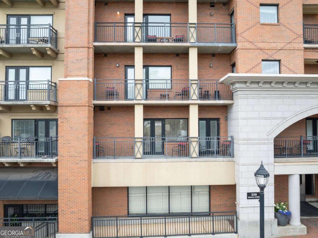 Condo in Athens, Georgia, United States 3 - 18226115
