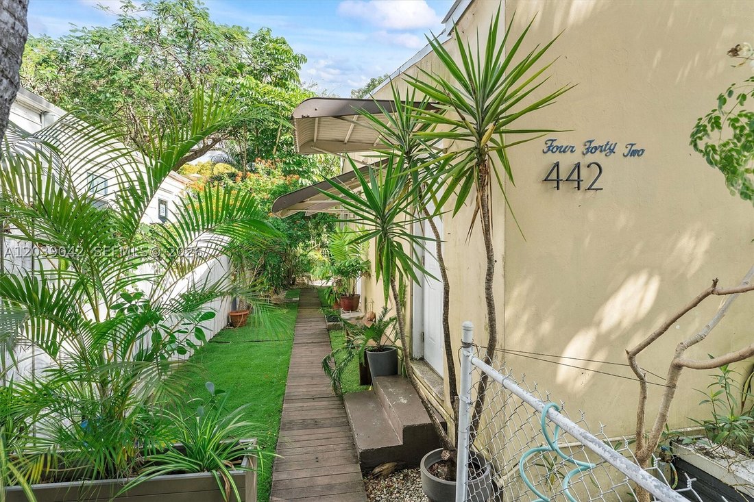 House in Fort Lauderdale, Florida, United States 5 - 18233870