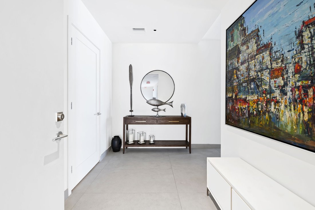 Condo in Miami, Florida, United States 2 - 18231534