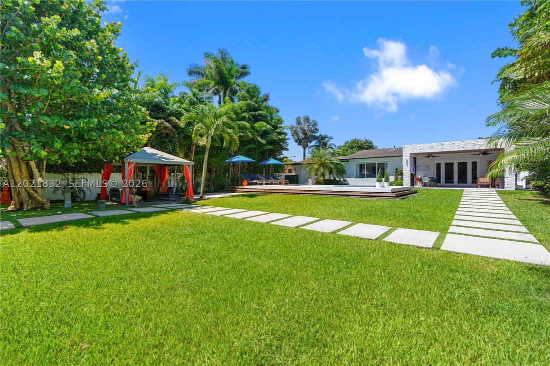 House in Miami, Florida, United States 2 - 17960770