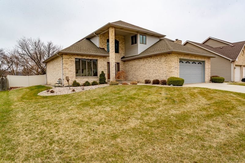 House in Carol Stream, Illinois, United States 3 - 18227037