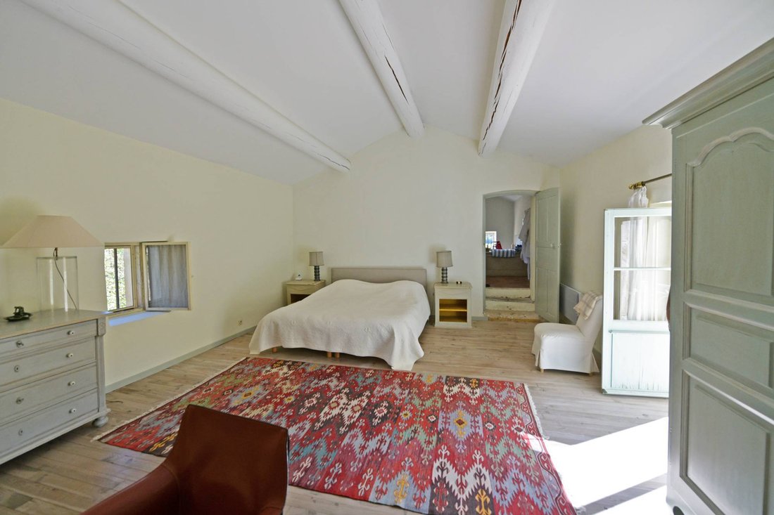 Estate in Oppède, Provence-Alpes-Côte d'Azur, France 5 - 18226234