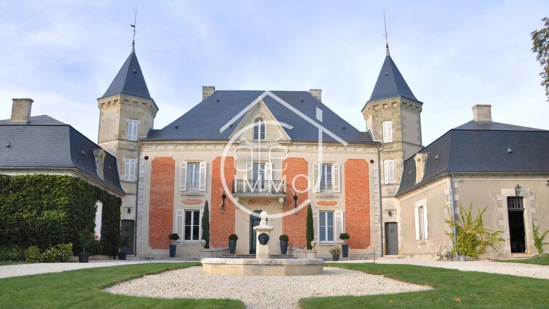 Castle in Sainte-Foy-la-Grande, Nouvelle-Aquitaine, France 5 - 18223835