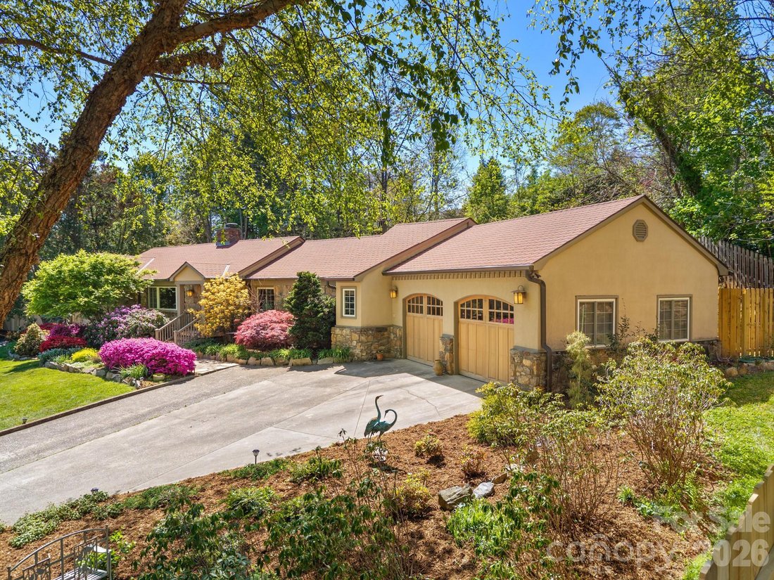House in Asheville, North Carolina, United States 4 - 18230253