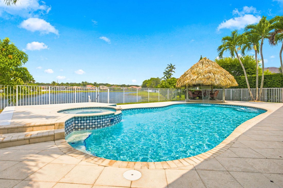 House in Weston, Florida, United States 2 - 18229899