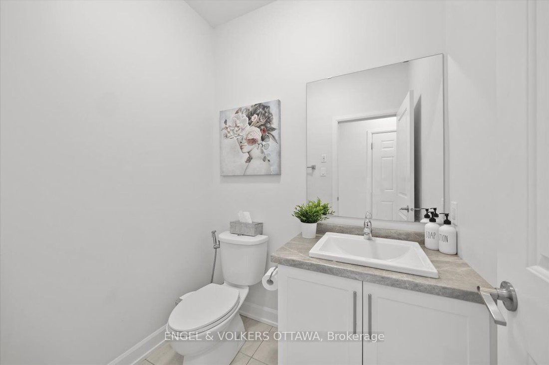 House in Russell, Ontario, Canada 4 - 18230642