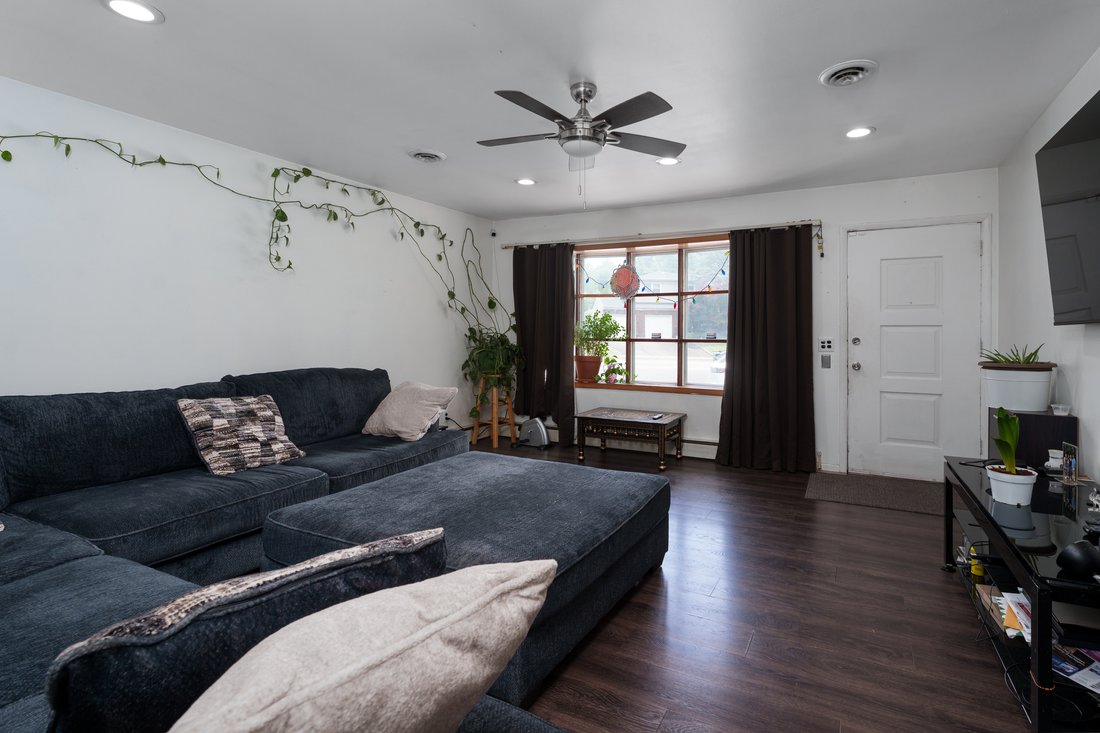 House in Metuchen, New Jersey, United States 2 - 18232753