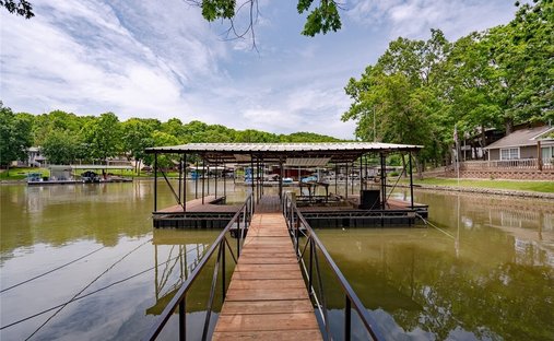 House in Gravois Mills, Missouri, United States 1
