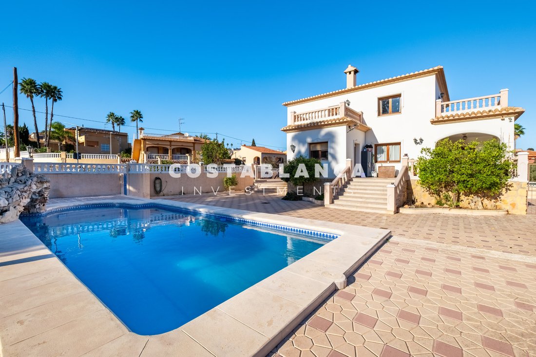 Villa in Calp / Calpe, Valencian Community, Spain 1 - 17947704