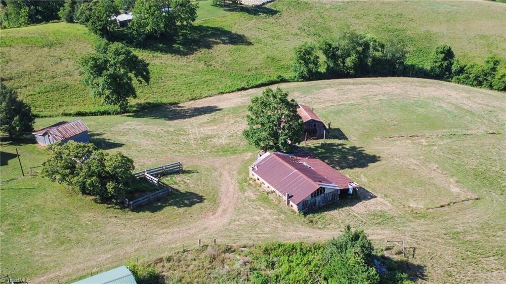 House in Traphill, North Carolina, United States 3 - 18229894