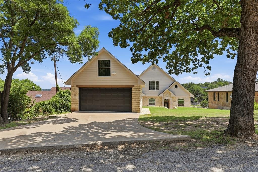House in Granbury, Texas, United States 2 - 18230220