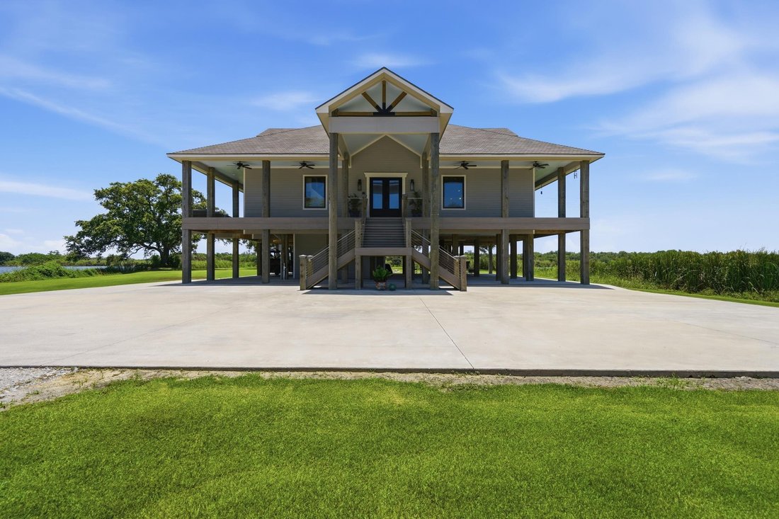 House in Port Arthur, Texas, United States 2 - 18223489