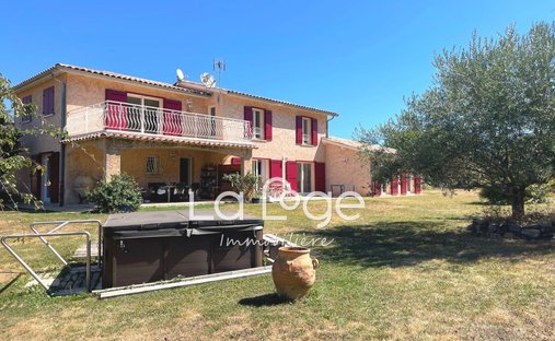 Villa in Curbans, Provence-Alpes-Côte d'Azur, France 1