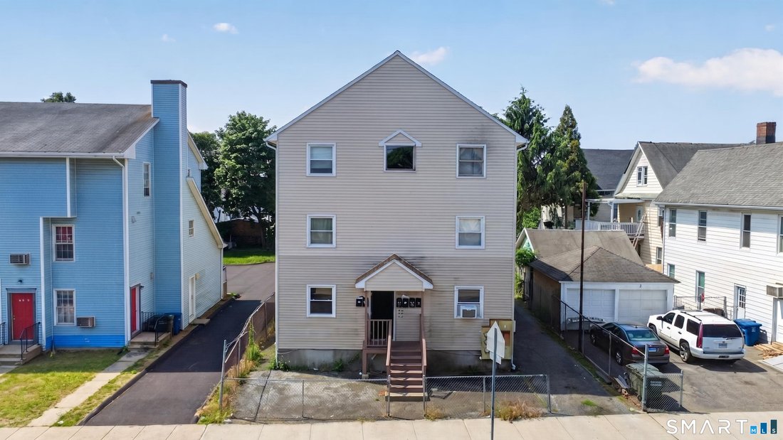 Bridgeport, Connecticut, United States 1 - 18229672