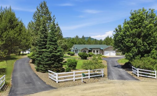 House in Sagle, Idaho, United States 1