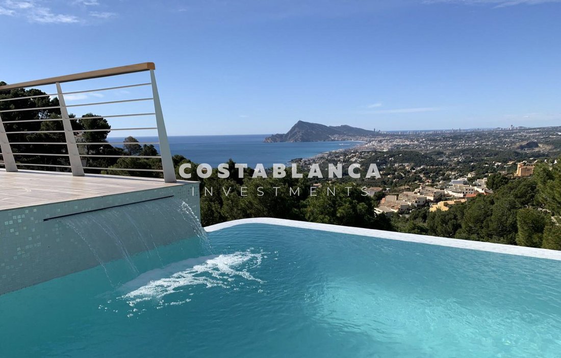 Villa in Altea, Valencian Community, Spain 1 - 17949282