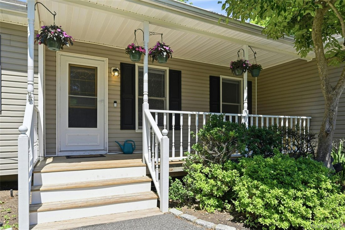 House in Greenport West, New York, United States 2 - 18224054