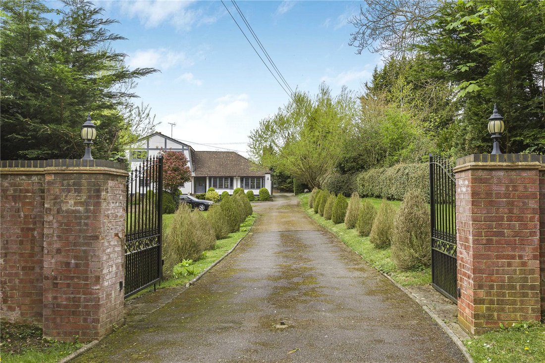 House in Welwyn, England 3 - 18225280