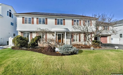 House in Moonachie, New Jersey, United States 1