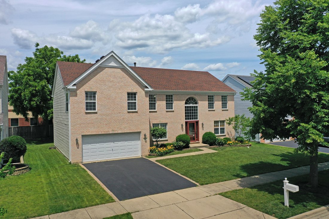 House in Wheeling, Illinois, United States 1 - 18227050