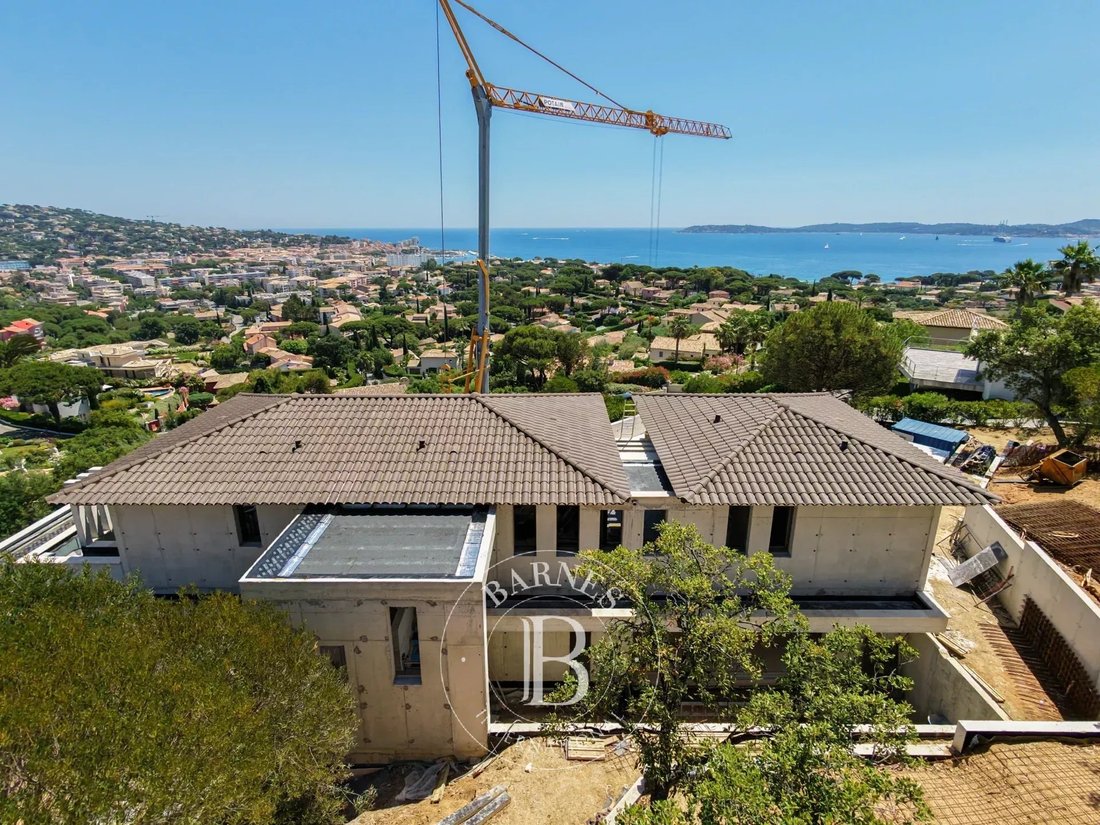 Villa in Les Bouteillers, Sainte-Maxime, France 1 - 15474704